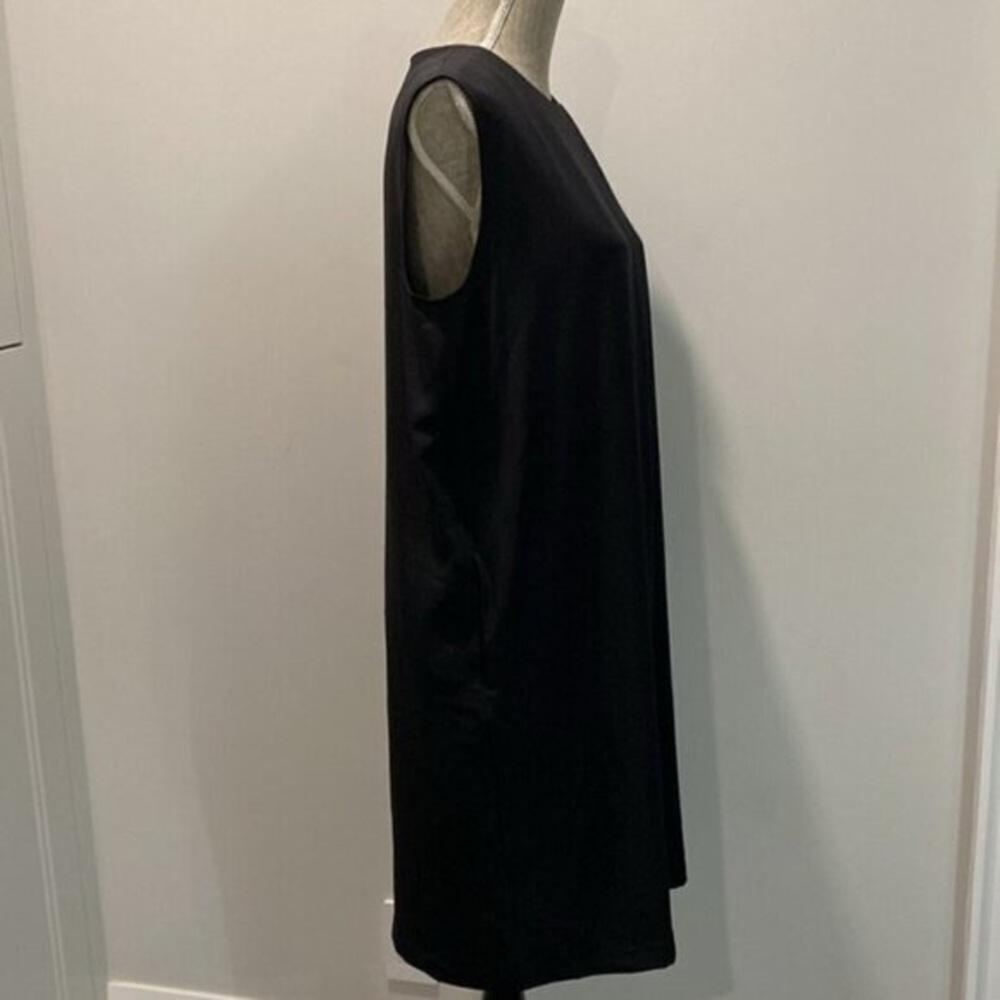 Classic Sleeveless Black Sheath Dress - Picture 7 of 7